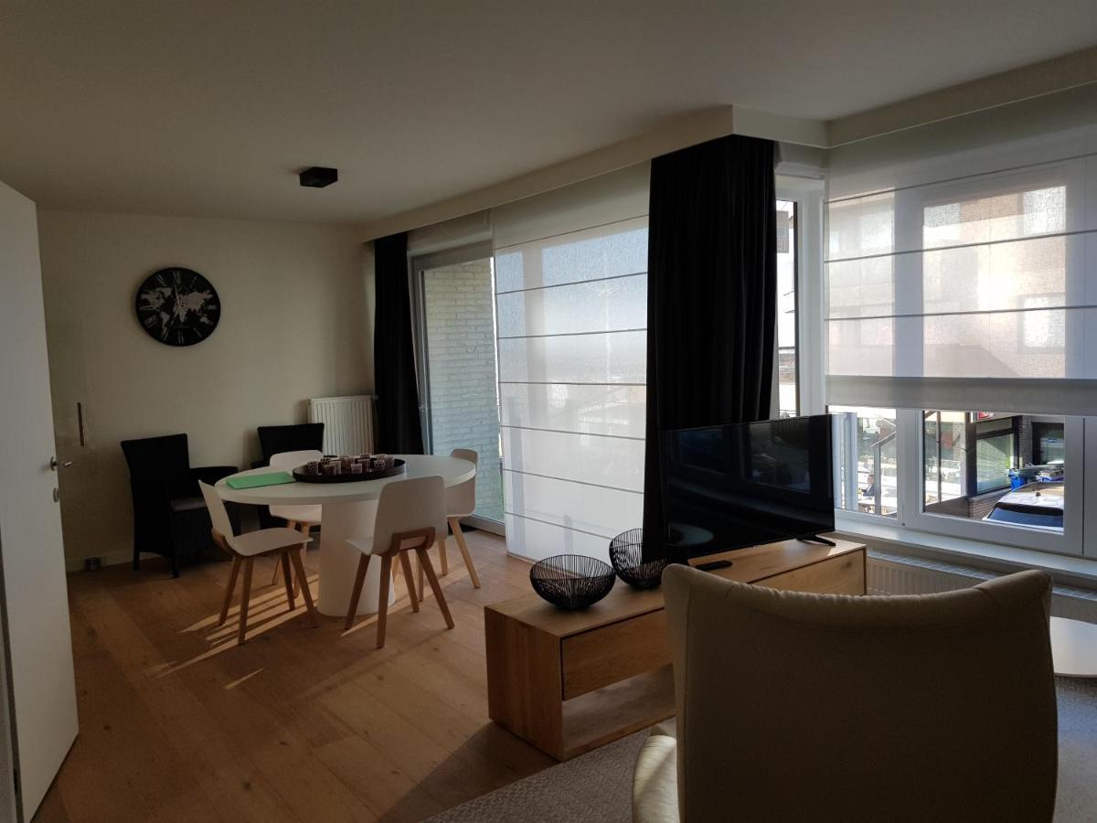 Koksijde Zeedijk La Digue 102 appartement - lateraal zeezicht Buitenkant foto